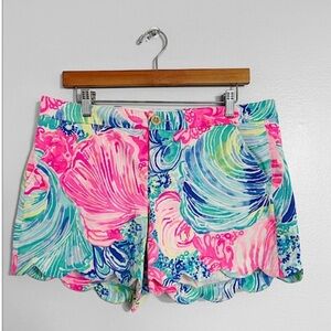 Lilly Pulitzer NWOT Buttercup Scalloped Shorts